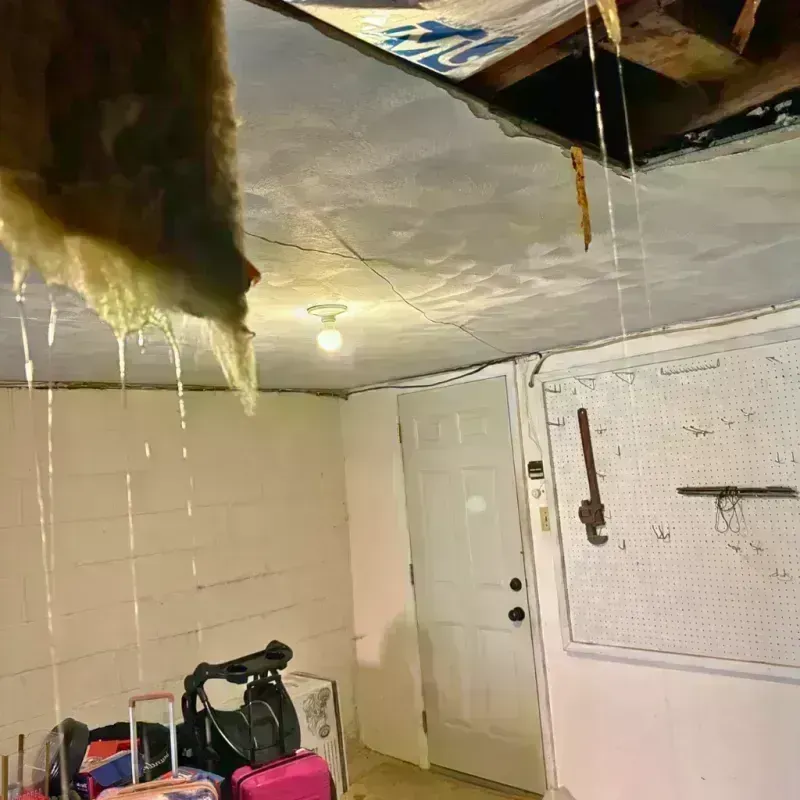 Before and after water damage restoration in South Chicago, IL